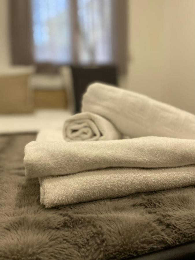 T2 St Jean 4 Personnes Clim Wifi Terrasse Daire Toulon Dış mekan fotoğraf
